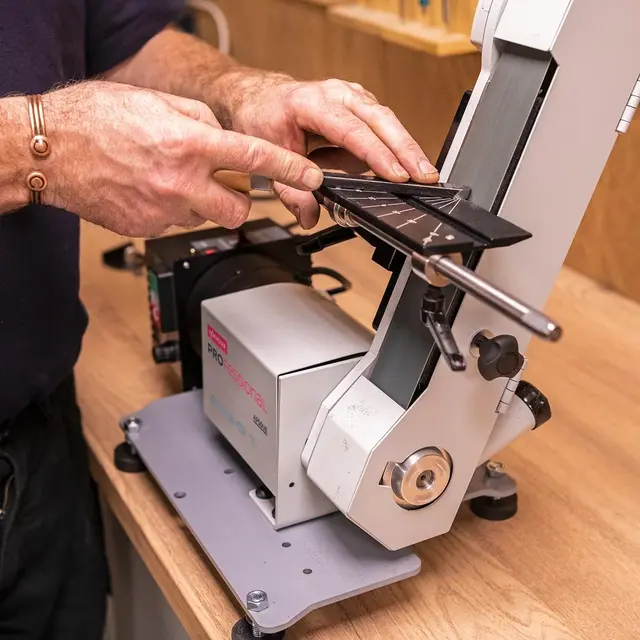 Ultimate Edge Delux Slipesystem Pro Serie - Elektronisk Hast.Just. 