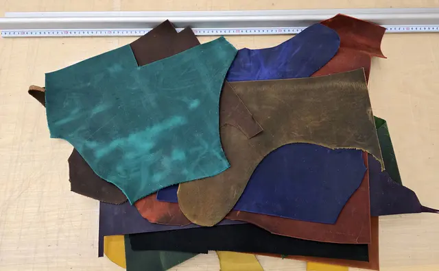 Uregano lær - Crazy horse MIX 1,8 mm Oil-Chromgarvet - ca.2,25kg 