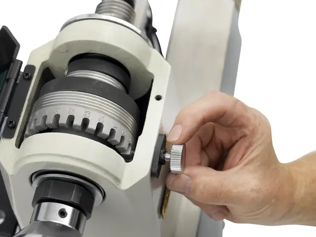 Pathfinder elektronisk tredreiebenk Record Power 