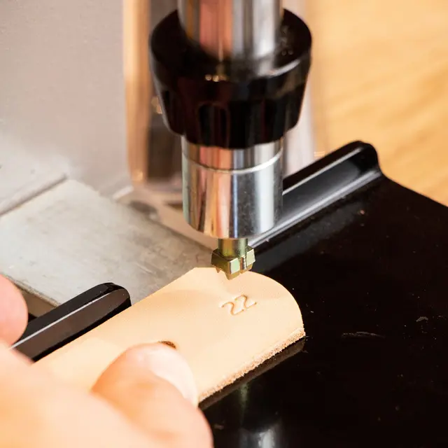 Craftplus® holder for bokstavsett 