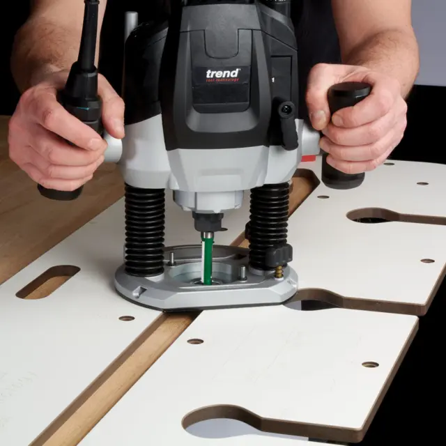 Trend T7EK Håndoverfres 2100W 12 mm spennhylse, variabel hastighet 